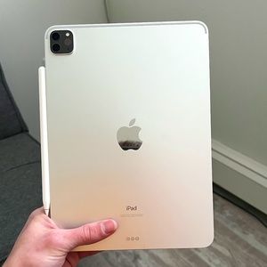 Apple iPad Pro (11-inch) (2nd Generation) 2020